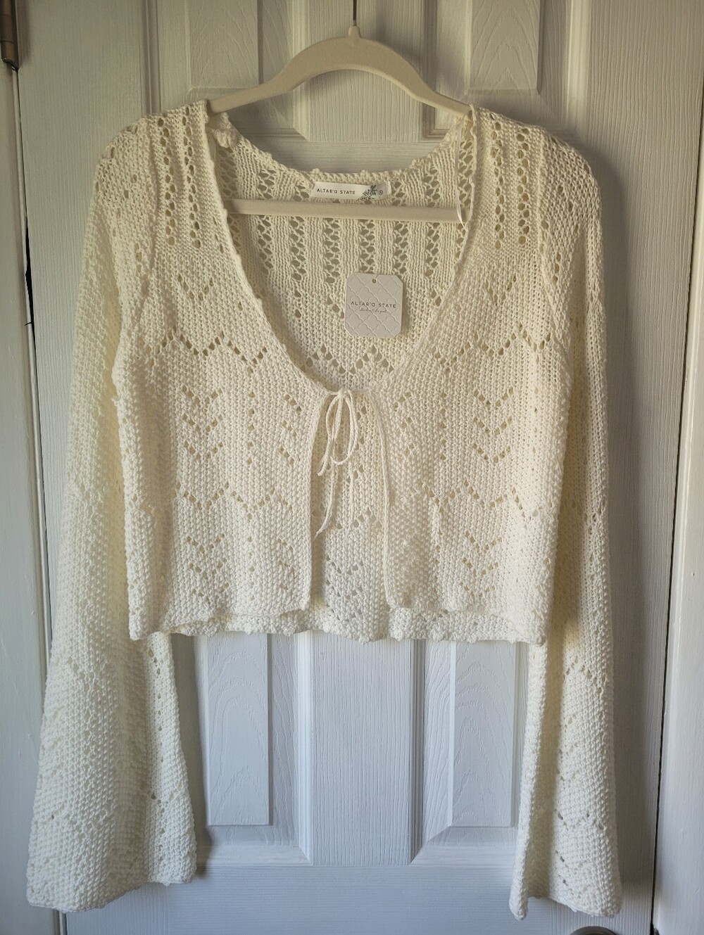 Altar'd State Leilani Tie Front Crochet Cardigan NWT Small Cream Boho Cottage - Picture 3 of 11